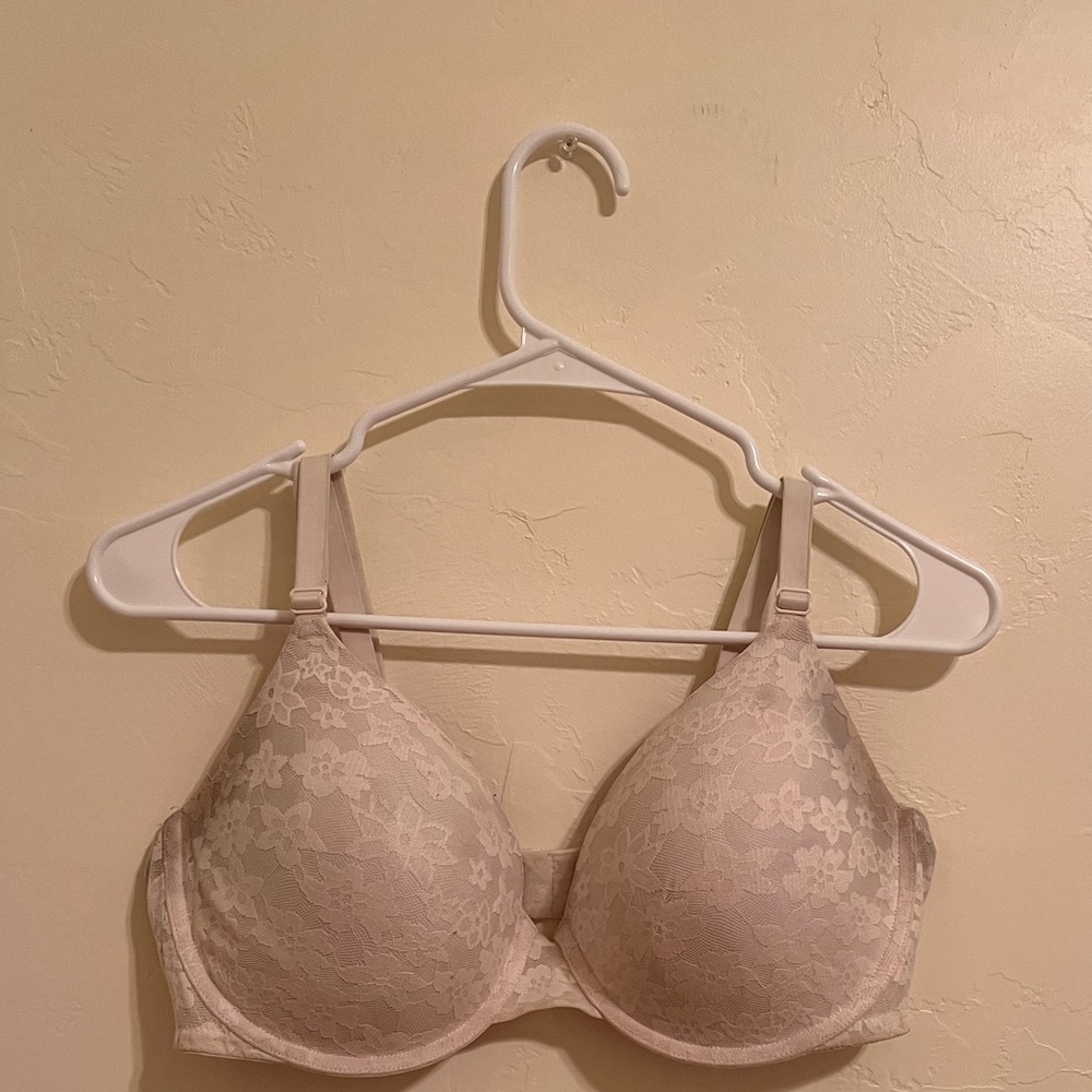 vs pink bra